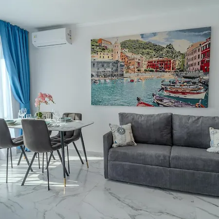 Sea View Luxury - Azzure Cliff And Sea Luxury Apartment Achtopol